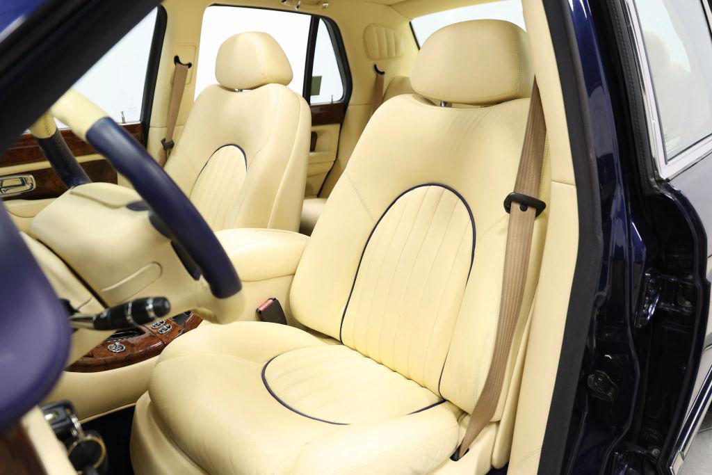 used 2000 Bentley Arnage car, priced at $29,983