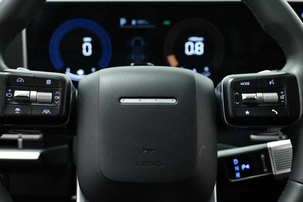 used 2024 Hyundai Santa Fe car, priced at $28,985