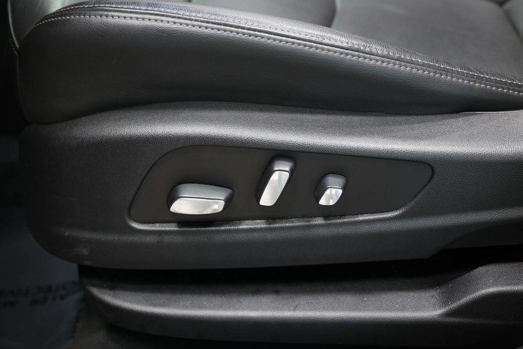 used 2020 Cadillac XT6 car, priced at $30,985