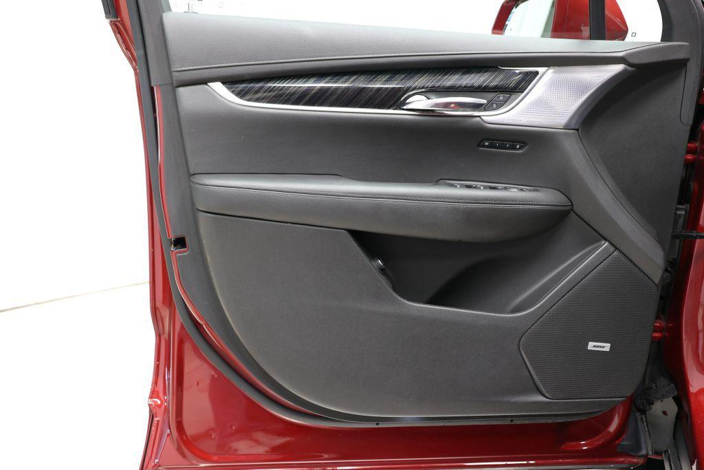 used 2020 Cadillac XT6 car, priced at $30,985