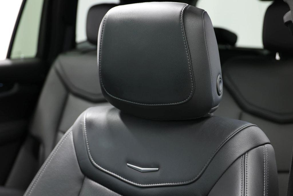 used 2020 Cadillac XT6 car, priced at $30,985