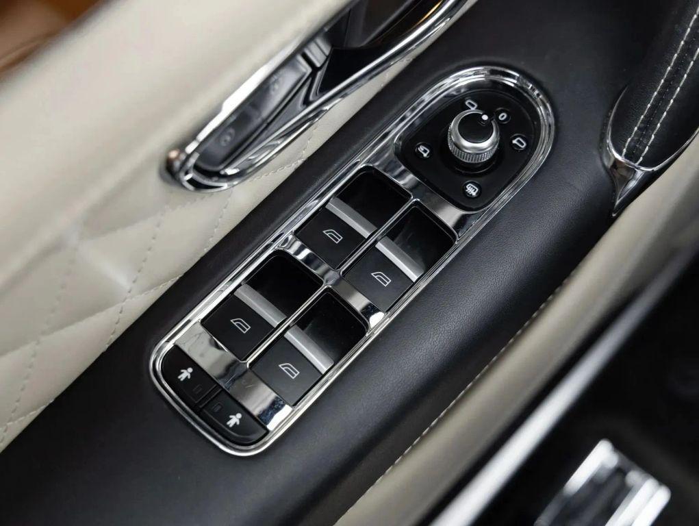 used 2018 Bentley Bentayga car, priced at $75,999