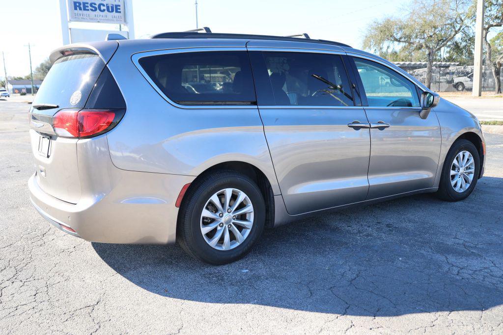 used 2018 Chrysler Pacifica car, priced at $8,585