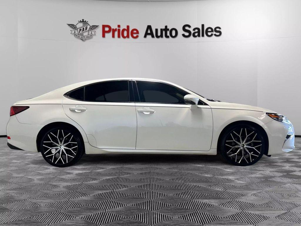 used 2016 Lexus ES 350 car, priced at $15,936