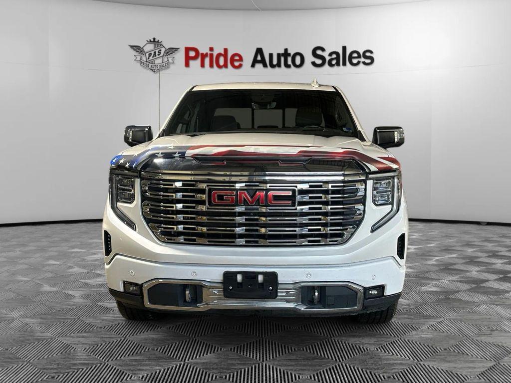 used 2023 GMC Sierra 1500 car, priced at $40,500
