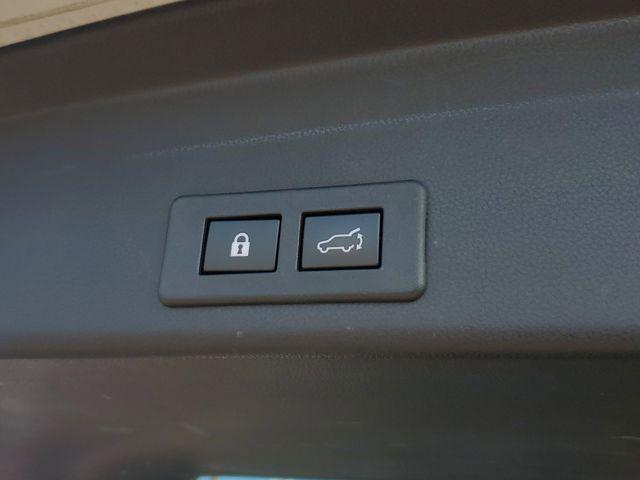 used 2022 Subaru Ascent car, priced at $28,318