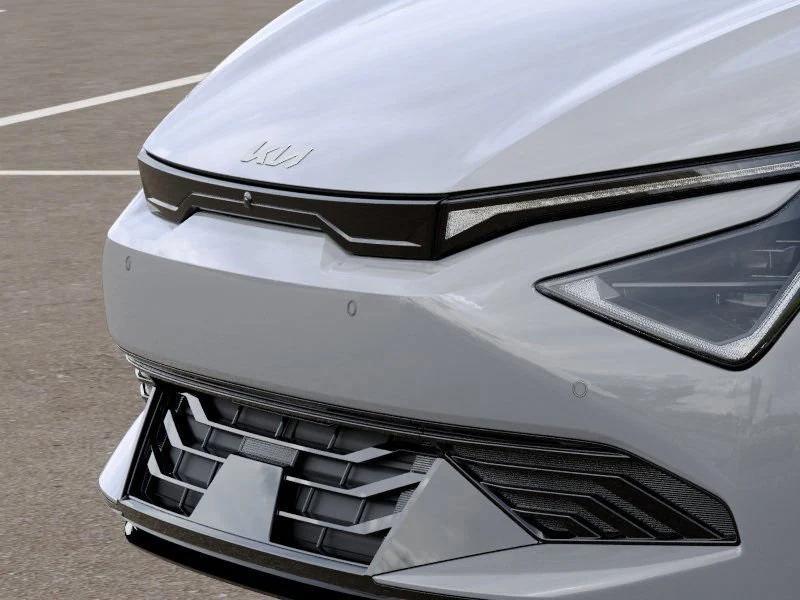 new 2025 Kia EV6 car, priced at $39,814