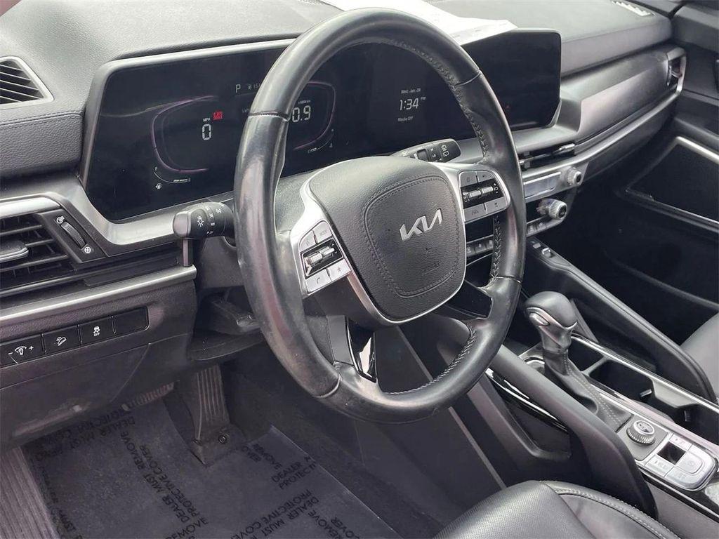 used 2023 Kia Telluride car, priced at $31,400