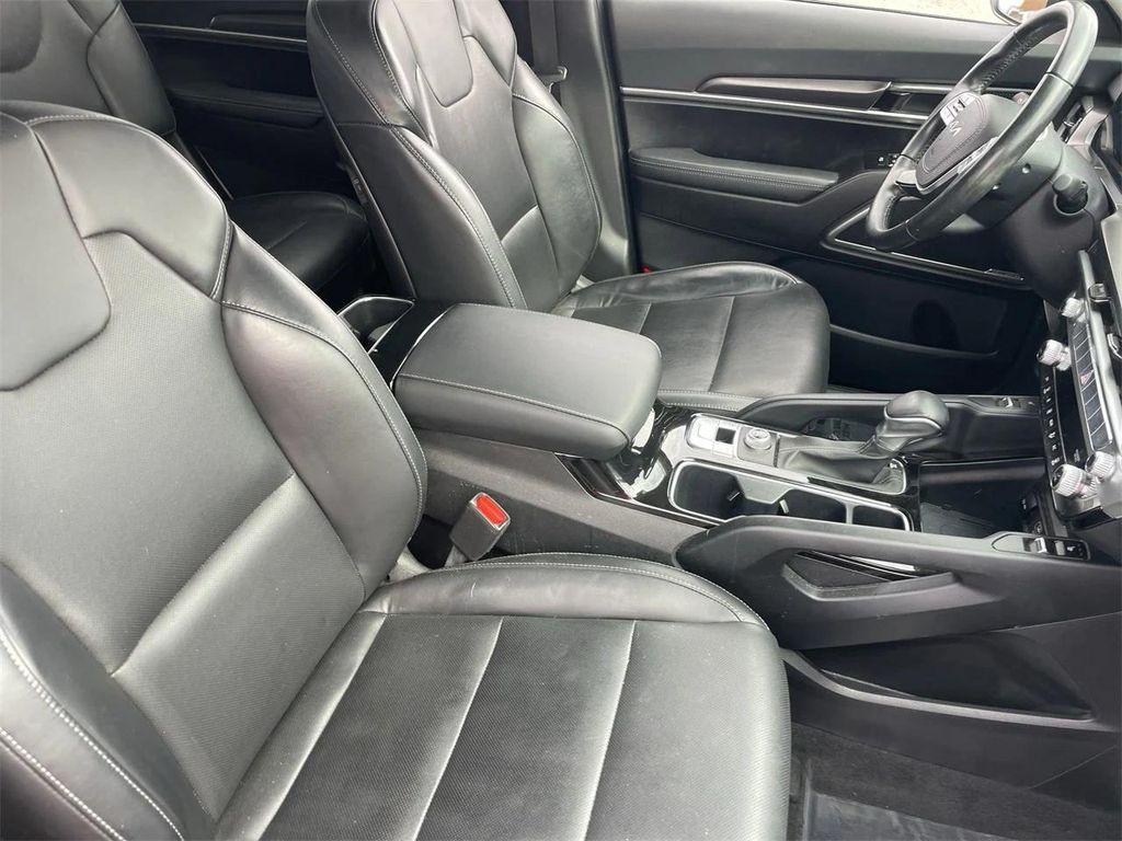 used 2023 Kia Telluride car, priced at $31,400