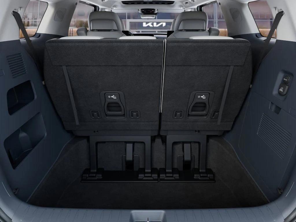 new 2026 Kia Carnival Hybrid car, priced at $56,160