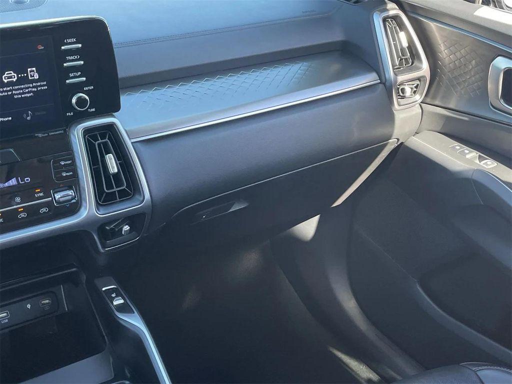 used 2021 Kia Sorento Hybrid car, priced at $24,282