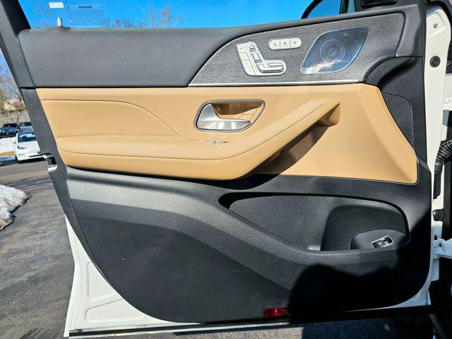 new 2026 Mercedes-Benz GLE 450 car, priced at $84,735