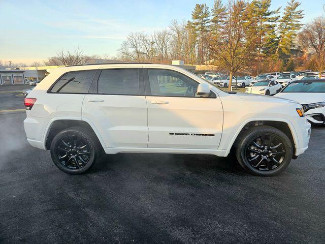 used 2022 Jeep Grand Cherokee car, priced at $25,897