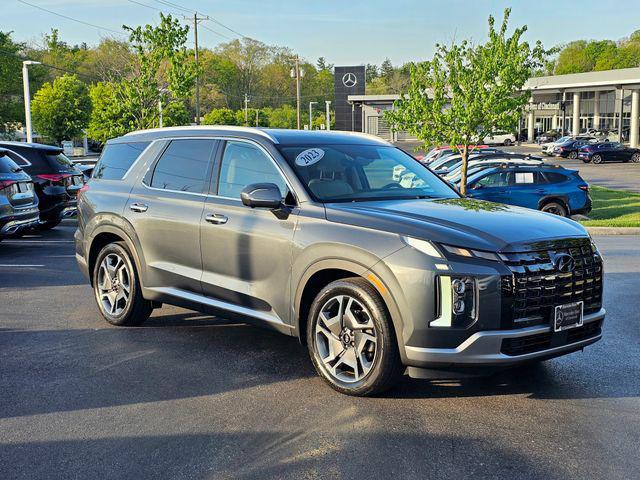 used 2023 Hyundai Palisade car, priced at $34,382
