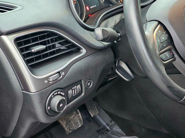 used 2019 Jeep Cherokee car, priced at $13,436