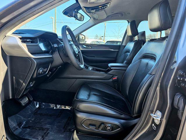 used 2023 Jeep Grand Cherokee L car, priced at $30,961