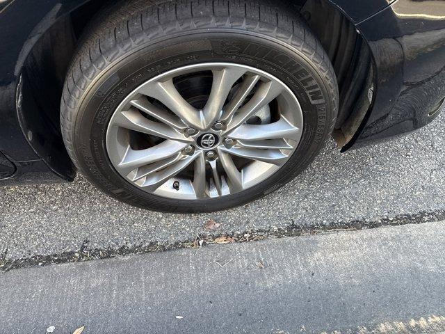 used 2017 Toyota Camry Hybrid car, priced at $18,400