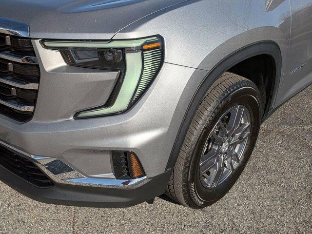 used 2025 GMC Acadia car, priced at $32,400