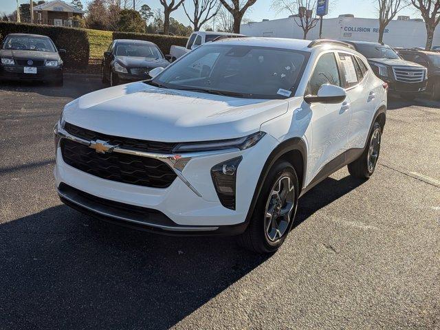 used 2025 Chevrolet Trax car, priced at $19,700