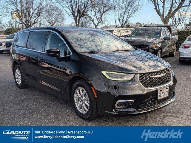 used 2024 Chrysler Pacifica car, priced at $27,400