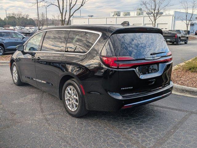 used 2024 Chrysler Pacifica car, priced at $27,400