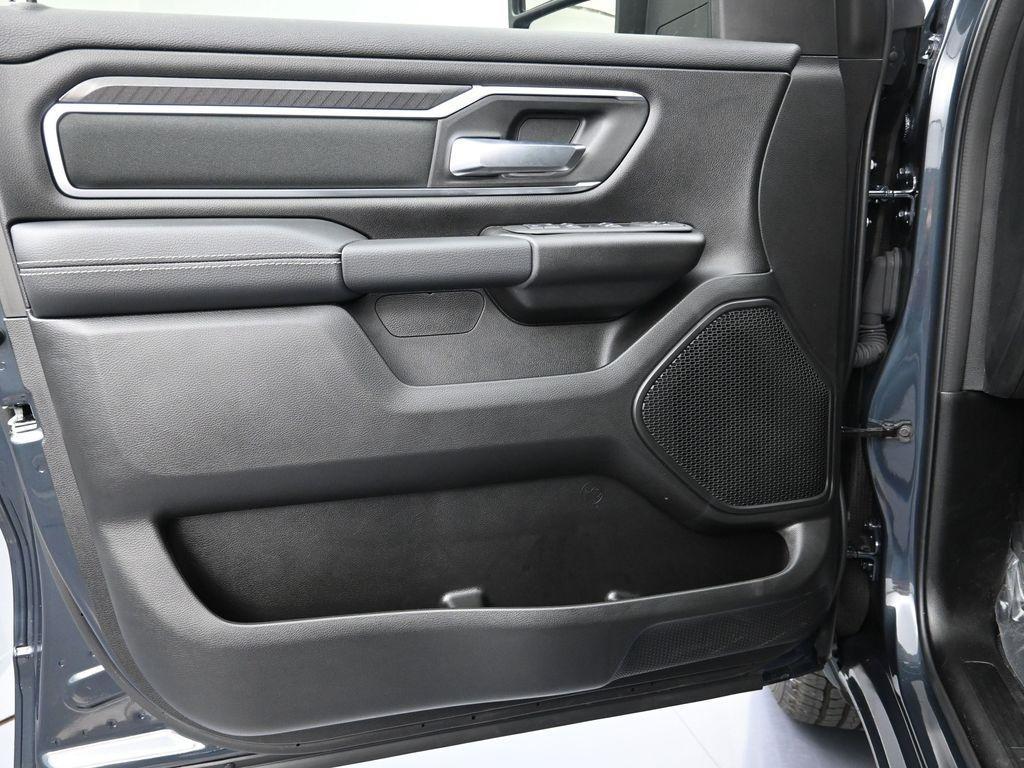 new 2025 Ram 1500 car, priced at $51,965