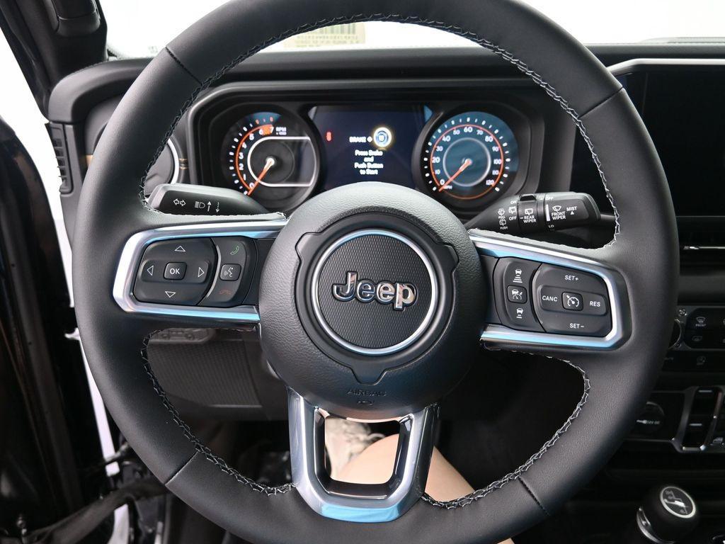 new 2025 Jeep Wrangler car, priced at $59,120
