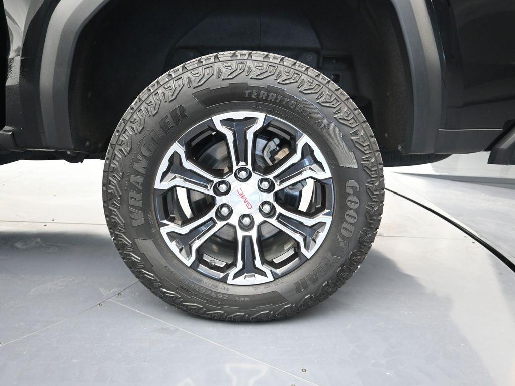 used 2024 GMC Canyon car, priced at $36,991