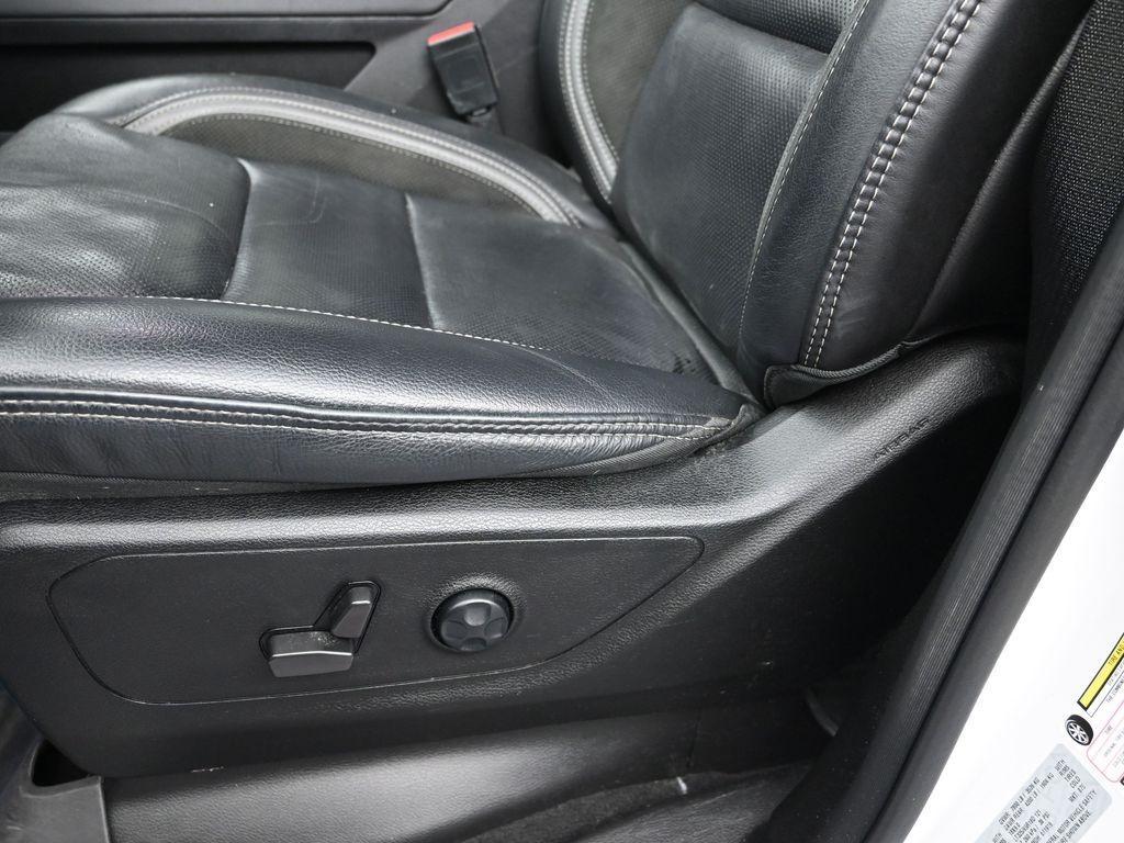 used 2022 Ram 1500 car, priced at $59,991