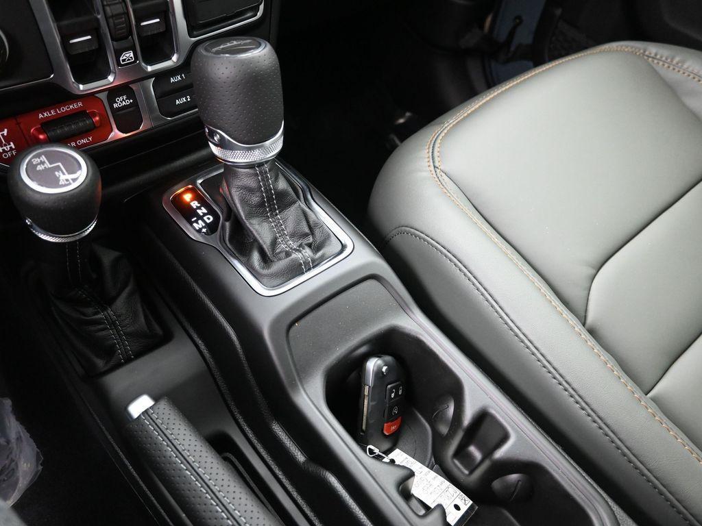 new 2026 Jeep Gladiator car, priced at $60,240