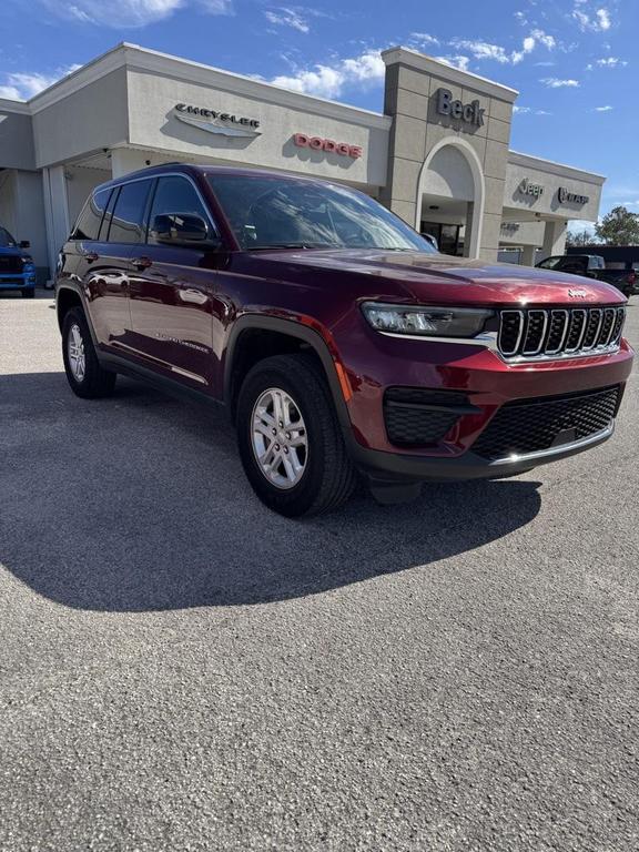 used 2024 Jeep Grand Cherokee car, priced at $28,396