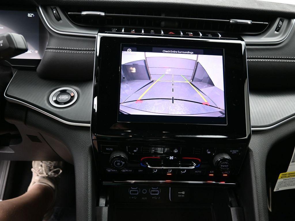 new 2025 Jeep Grand Cherokee car, priced at $45,500