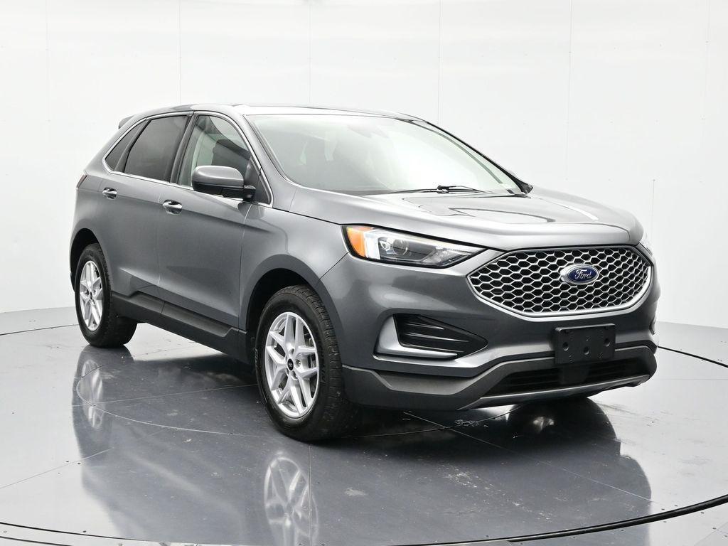 used 2024 Ford Edge car, priced at $22,500