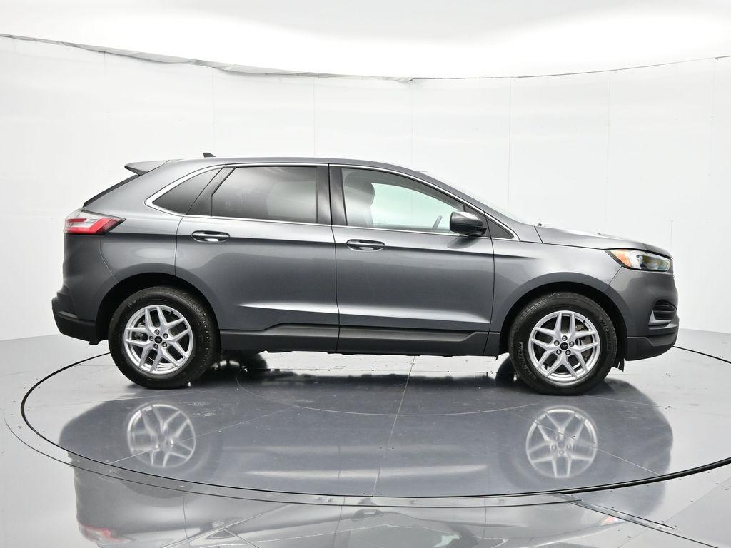 used 2024 Ford Edge car, priced at $22,500