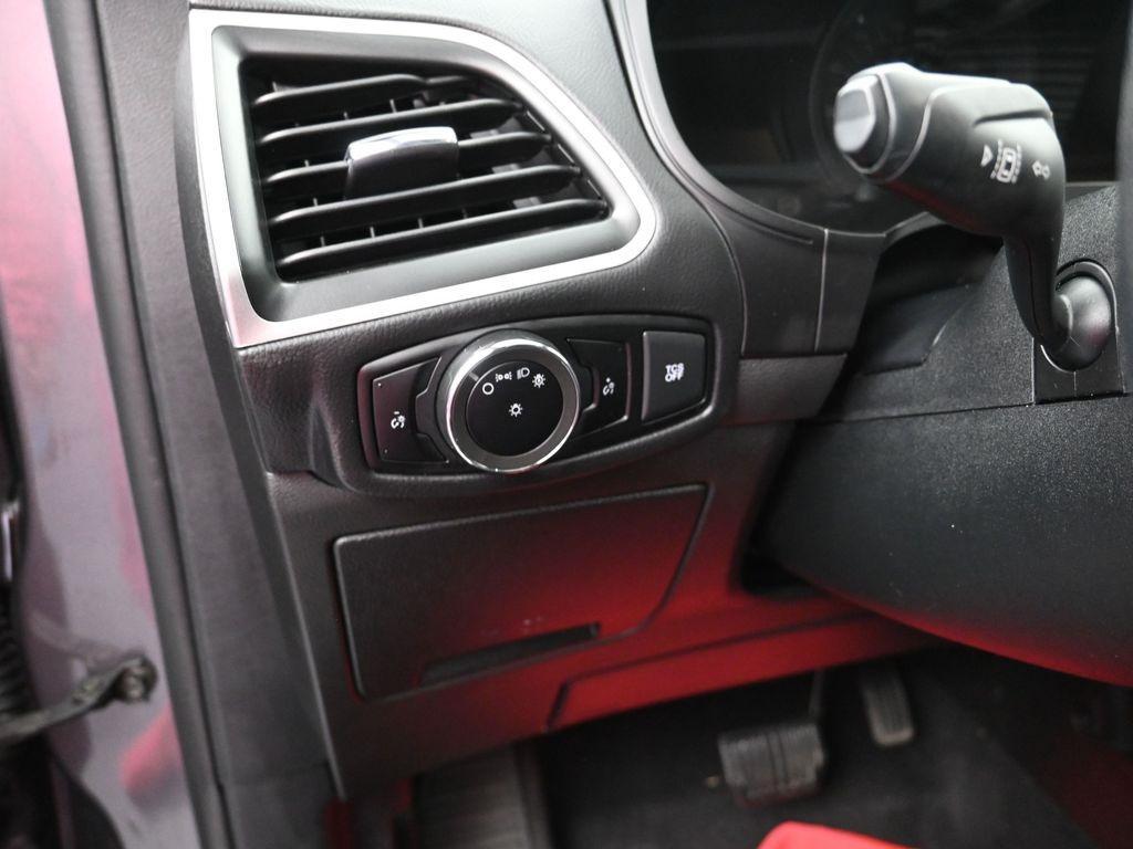 used 2024 Ford Edge car, priced at $22,500