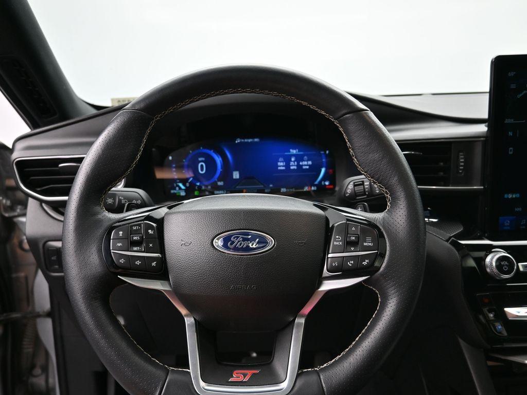 used 2023 Ford Explorer car, priced at $32,991