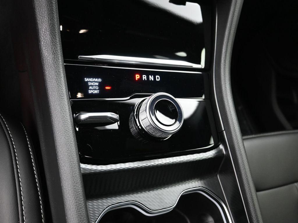 new 2025 Jeep Grand Cherokee car, priced at $48,500