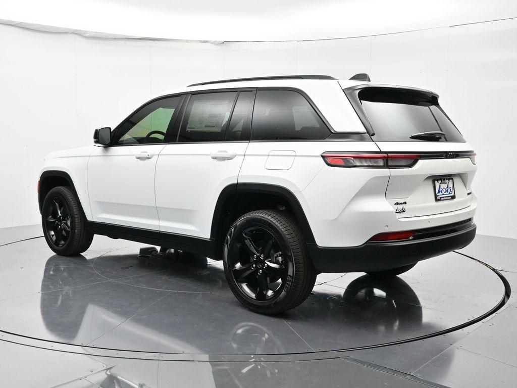new 2025 Jeep Grand Cherokee car, priced at $48,500