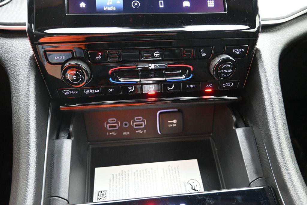 new 2026 Jeep Grand Cherokee L car, priced at $40,383