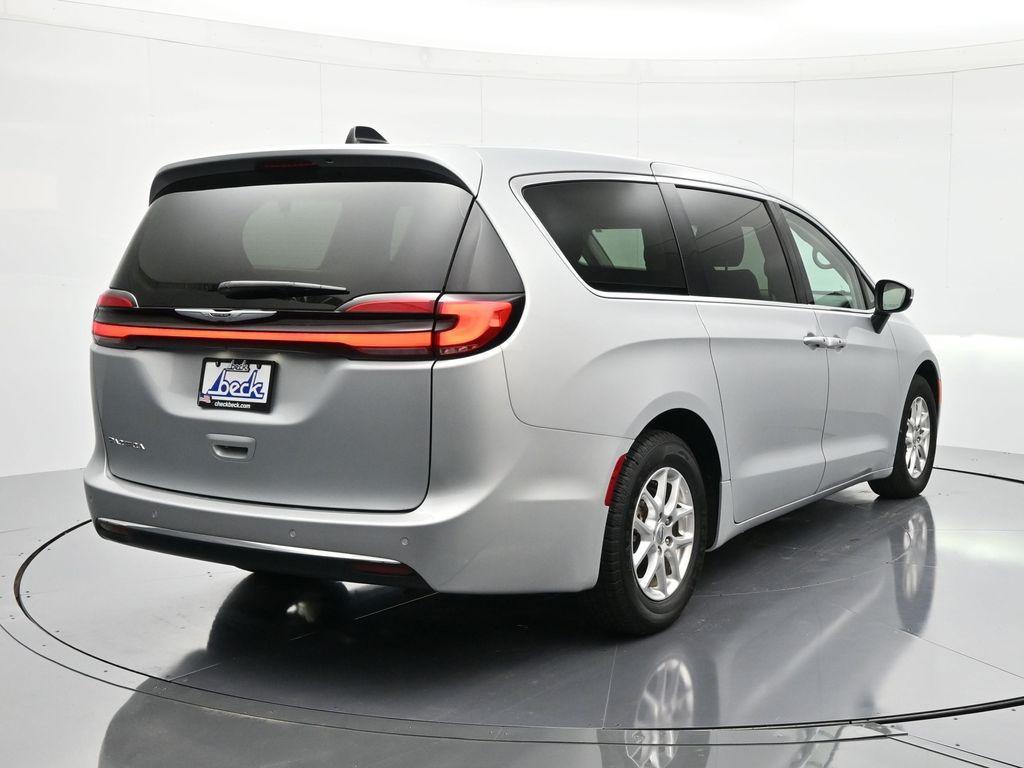 used 2023 Chrysler Pacifica car, priced at $22,500