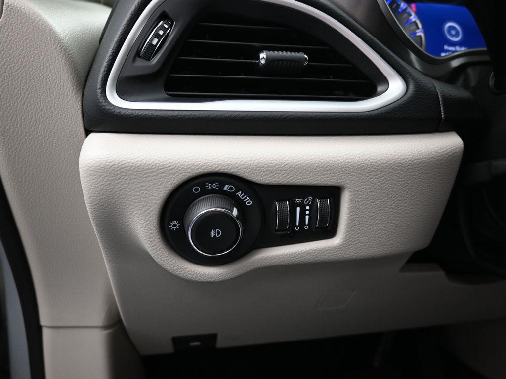 used 2023 Chrysler Pacifica car, priced at $22,500