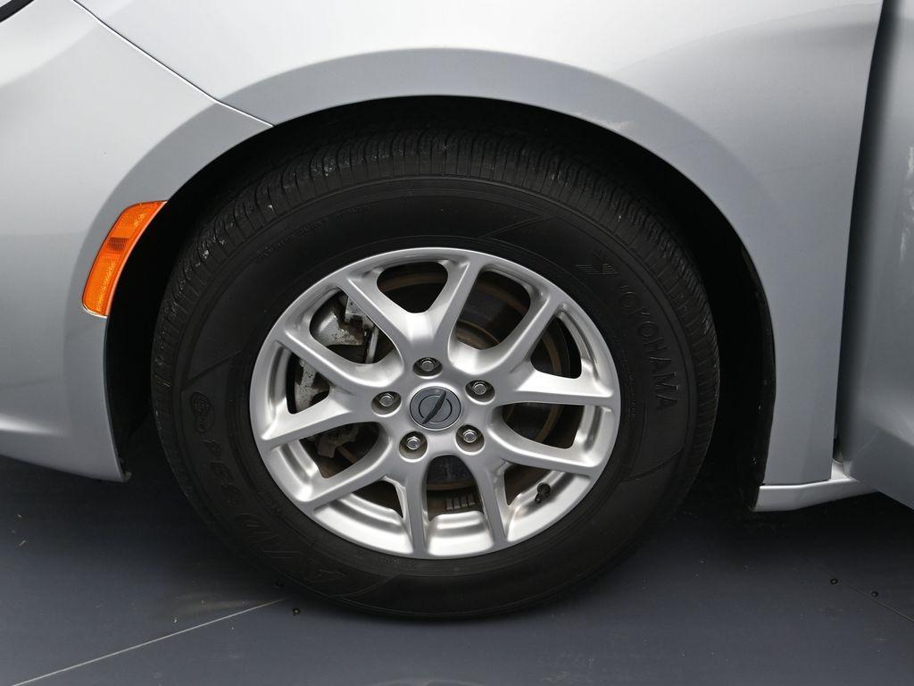 used 2023 Chrysler Pacifica car, priced at $22,500