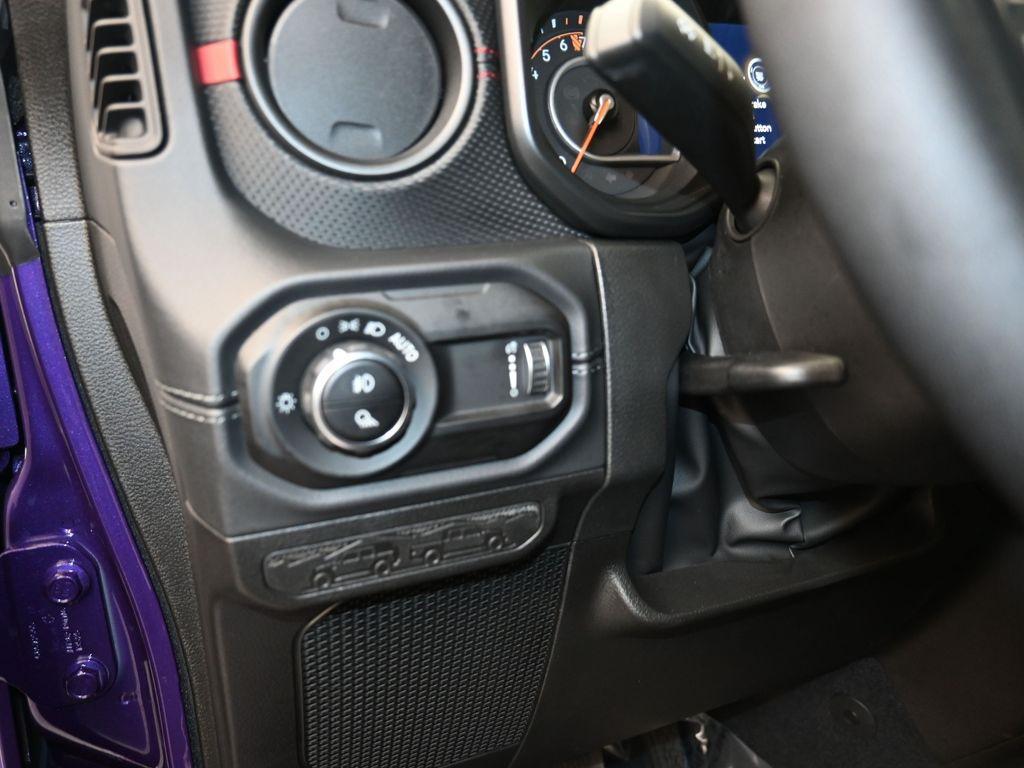 new 2026 Jeep Gladiator car, priced at $61,500