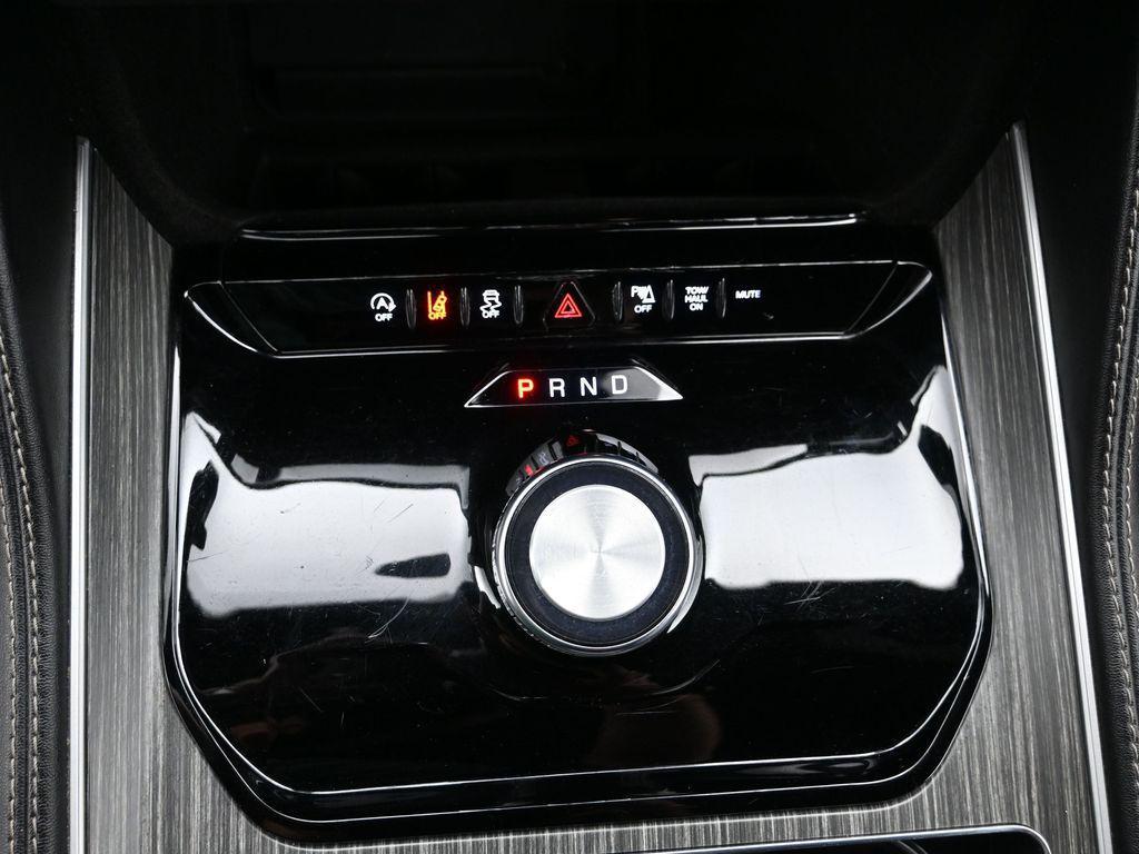 used 2024 Jeep Wagoneer car, priced at $36,900