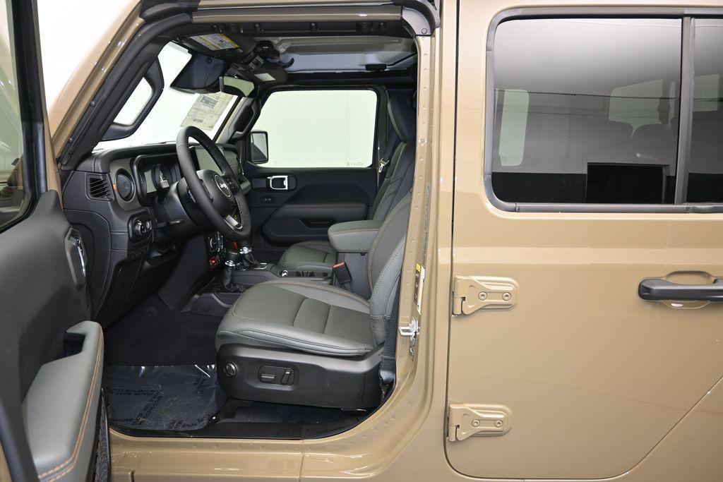 new 2026 Jeep Gladiator car, priced at $55,482