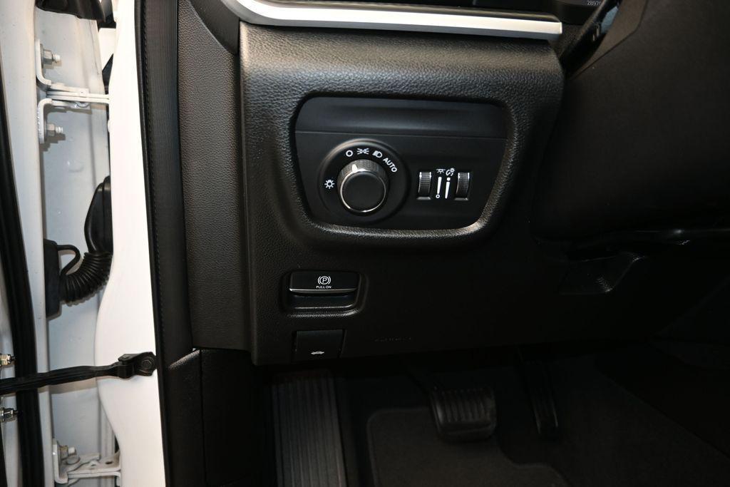used 2023 Jeep Grand Cherokee car, priced at $26,791