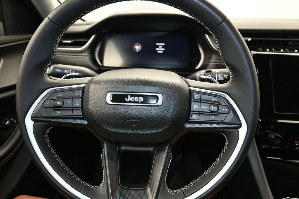 used 2023 Jeep Grand Cherokee car, priced at $26,791
