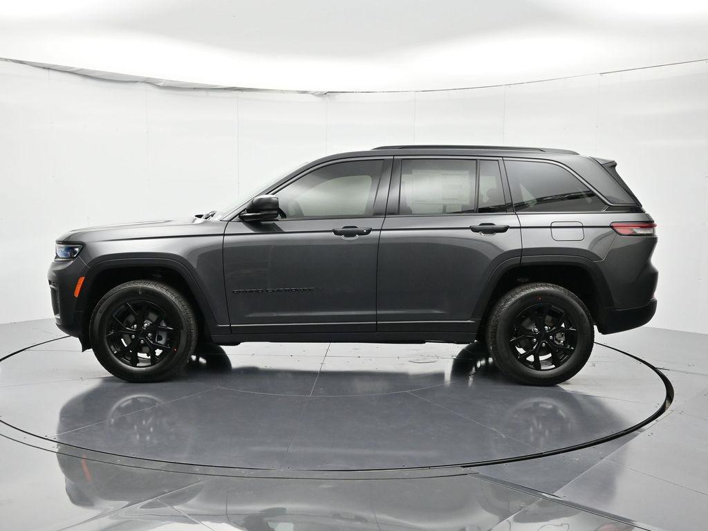 new 2026 Jeep Grand Cherokee car, priced at $45,500