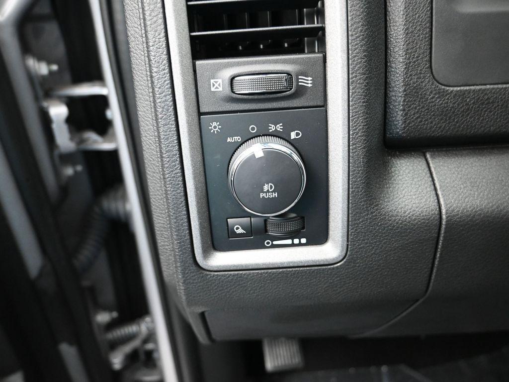 new 2024 Ram 1500 car, priced at $37,991