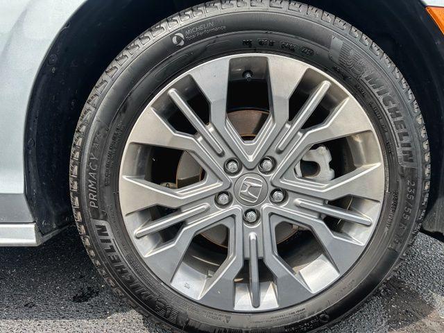 used 2025 Honda Odyssey car, priced at $41,950